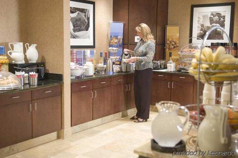 Hampton Inn&suites Providence Park/airport Hotel Mobile