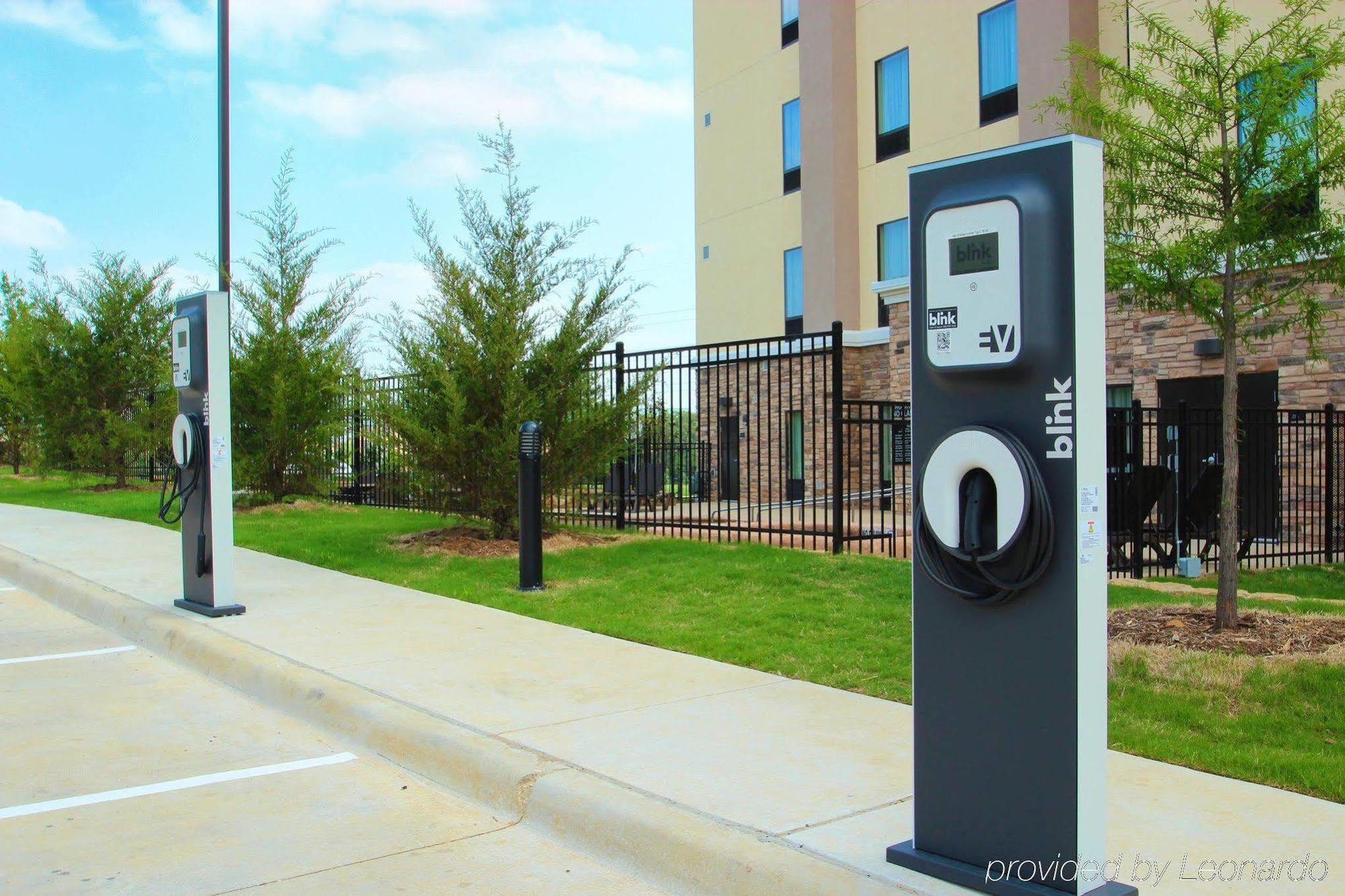 Hampton Inn&suites Providence Park/airport 3*