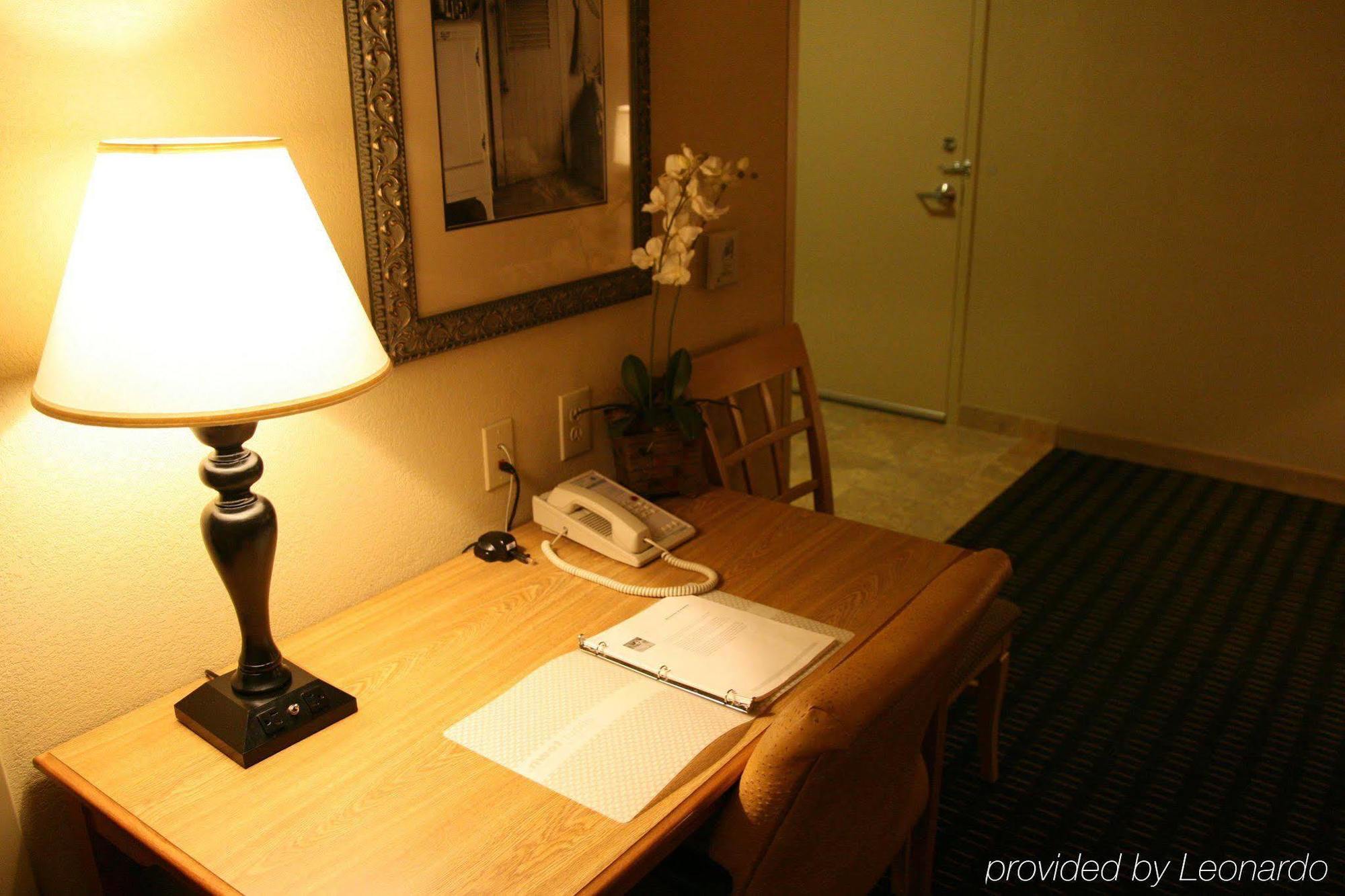 Hampton Inn&suites Providence Park/airport Mobile