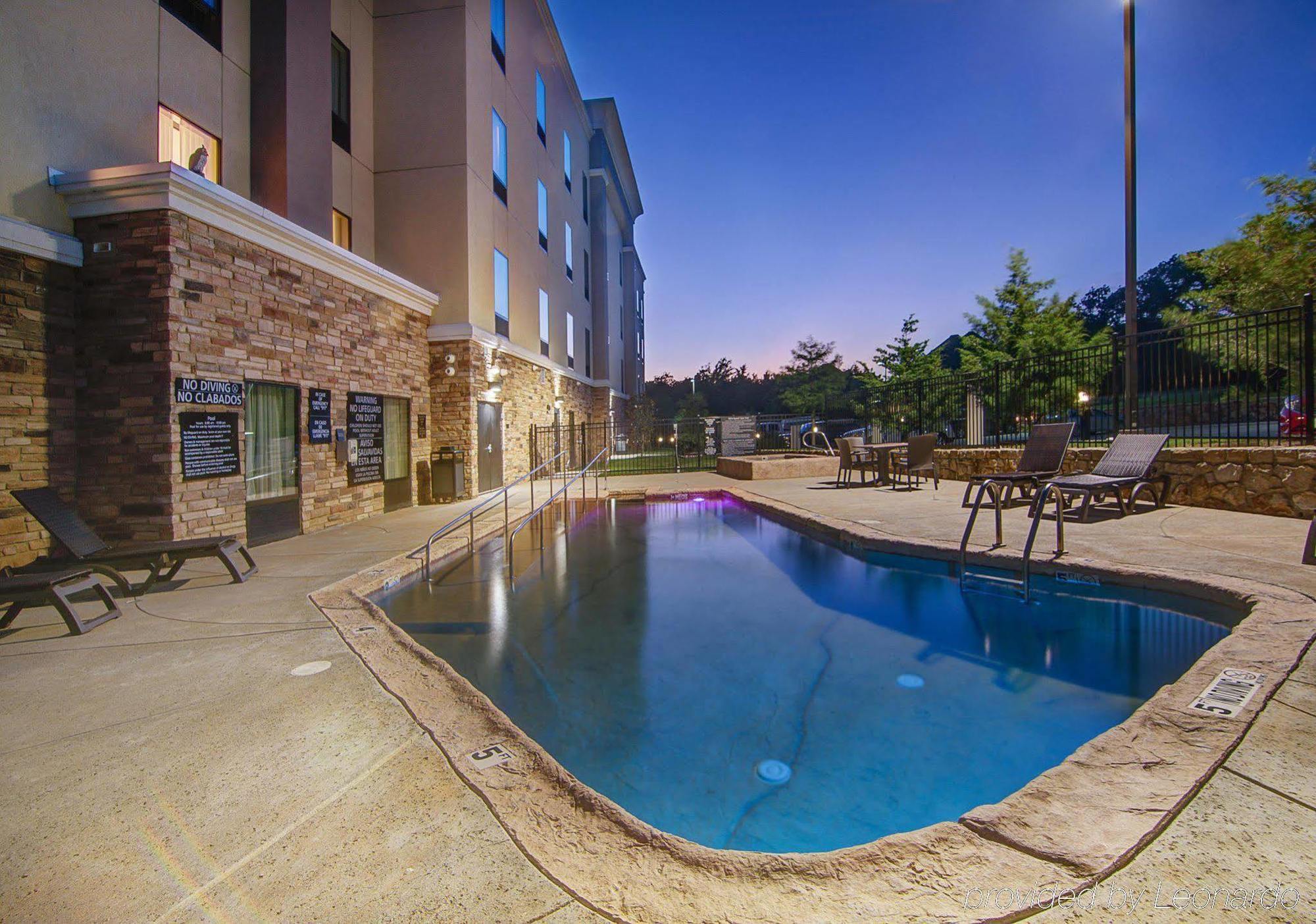 Hampton Inn&suites Providence Park/airport